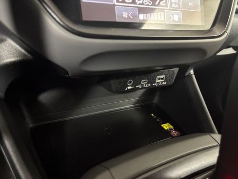 Certified 2025 Subaru Crosstrek 2.5i Limited w/ Crosstrek Mirror Package image 16