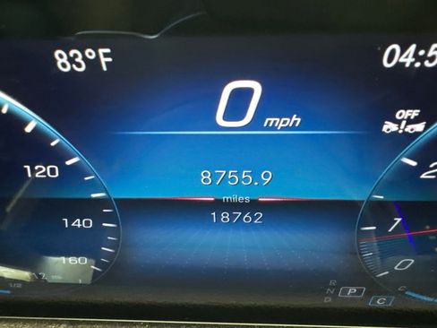 Used 2023 Mercedes-Benz GLB 250 4MATIC image 31