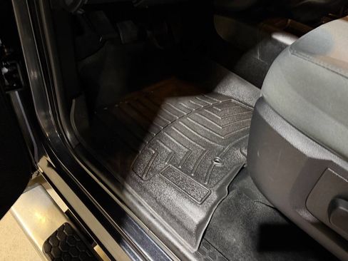 Used 2013 RAM 2500 Tradesman w/ Chrome Appearance Group image 36