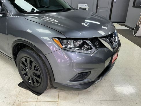 Used 2016 Nissan Rogue S AWD/4WD image 27