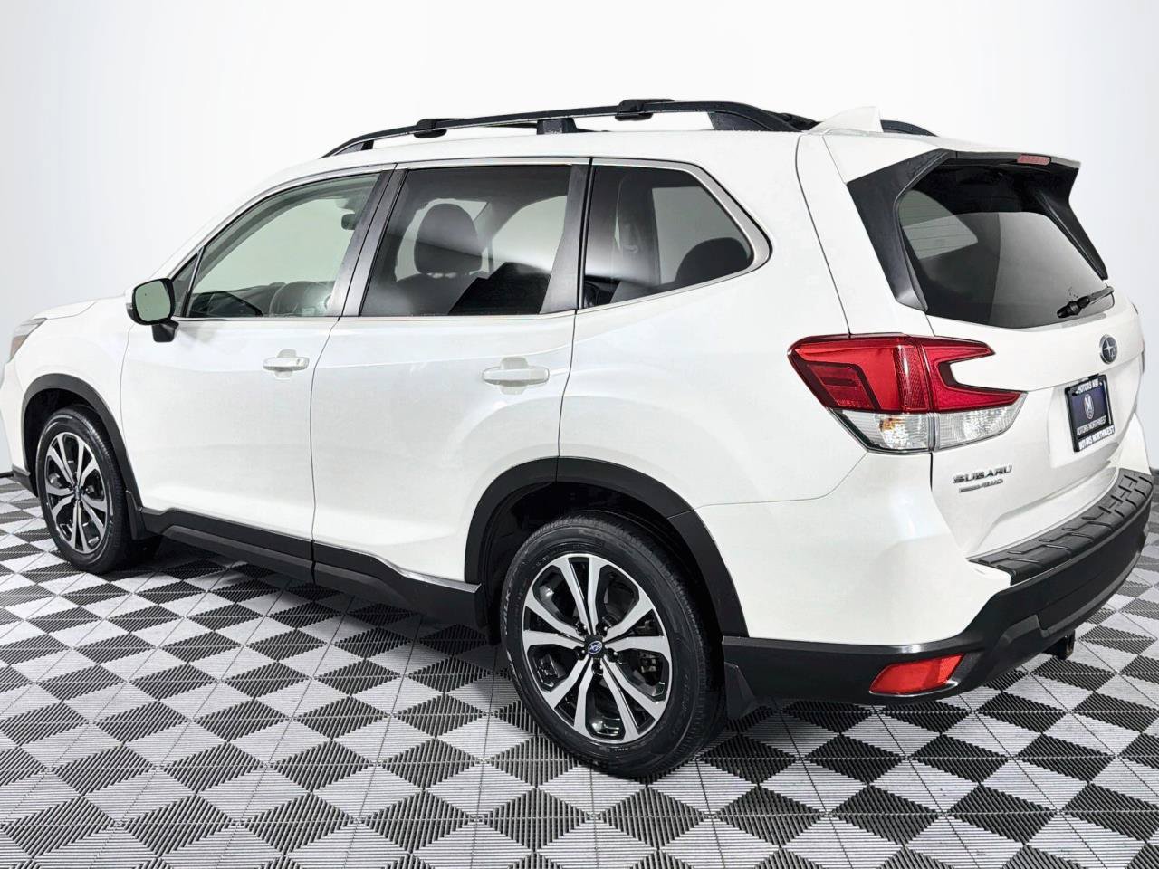 Used 2019 Subaru Forester Limited AWD/4WD image 8