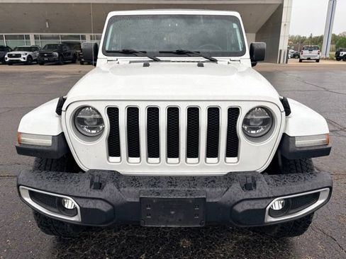 Used 2019 Jeep Wrangler Unlimited Sahara w/ Cold Weather Group AWD/4WD image 9