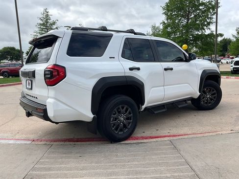 Used 2025 Toyota 4Runner SR5 image 6