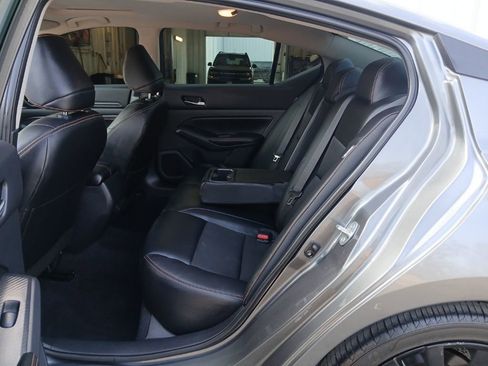 Used 2022 Nissan Altima 2.5 SR w/ Midnight Edition Package image 34