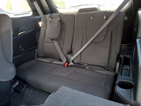 Used 2020 Ford Explorer XLT AWD/4WD image 11