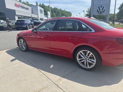 Used 2022 Audi A4 2.0T Premium w/ Convenience Package AWD/4WD image 9