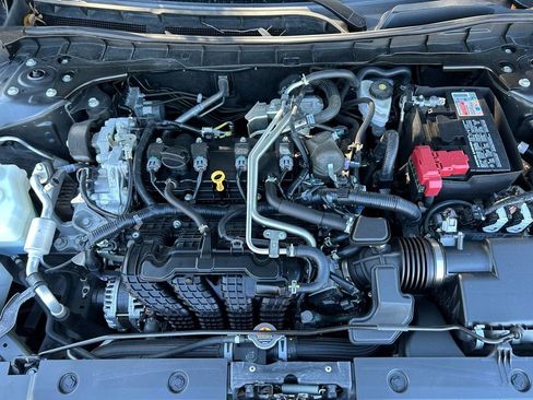 Used 2023 Nissan Altima 2.5 SV image 11