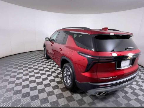 New 2026 Chevrolet Traverse LT w/ Driver Confidence Package AWD/4WD image 12