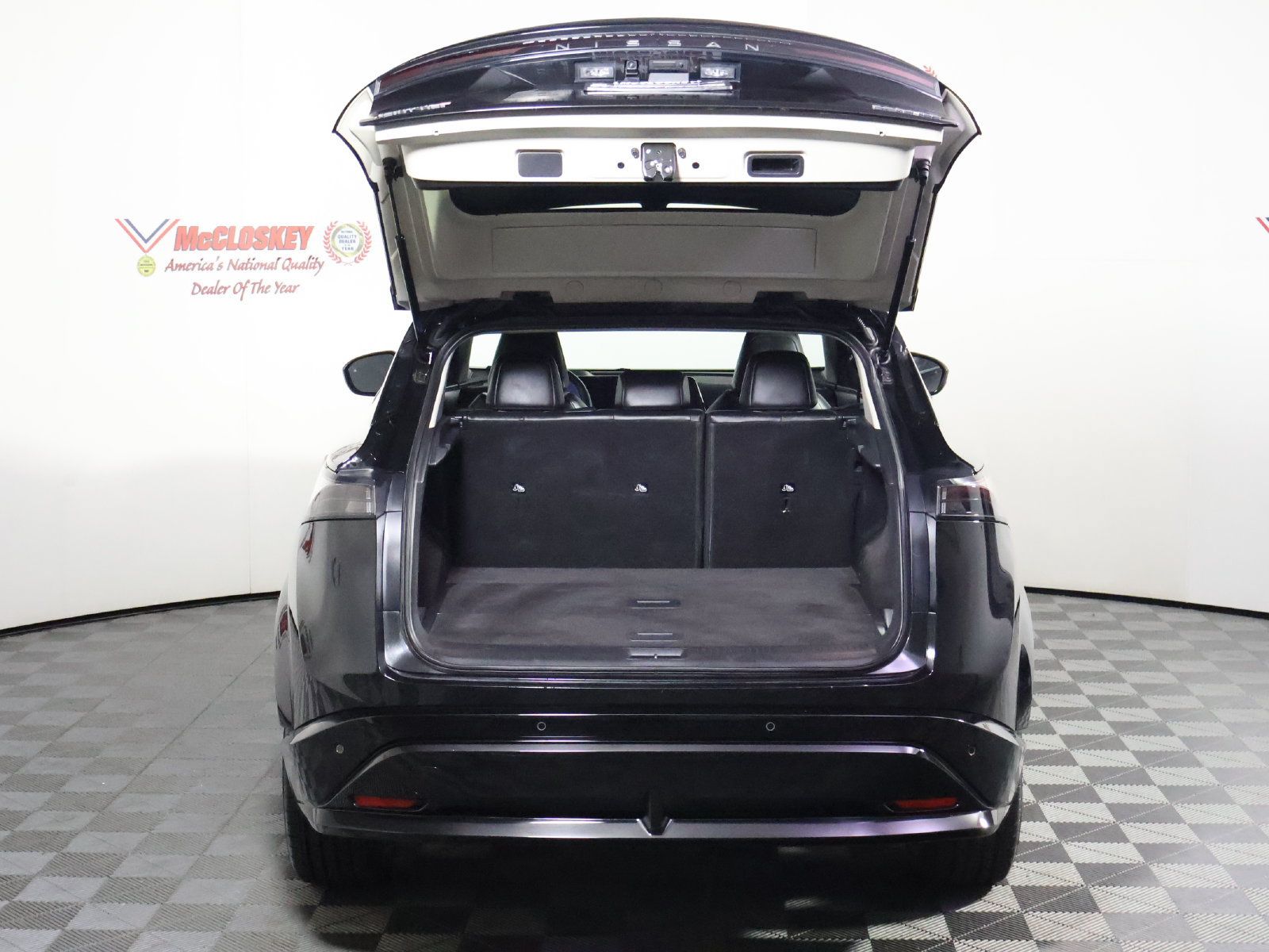 Used 2023 Nissan Ariya AWD image 11