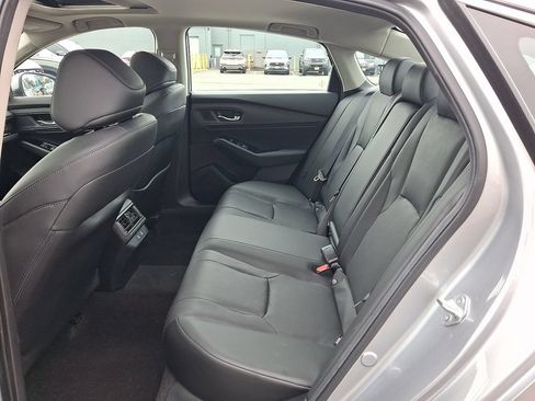 Used 2024 Honda Accord Touring image 10