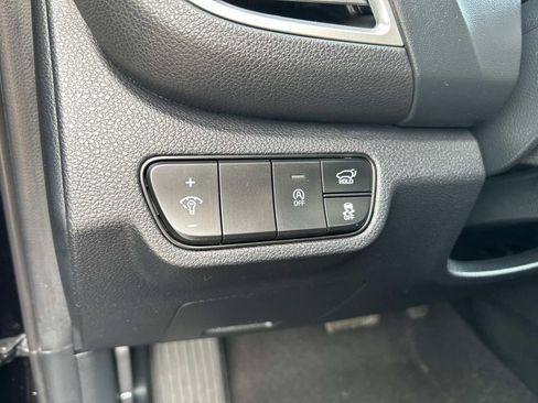 Certified 2025 Kia Seltos EX w/ EX Sunroof Package AWD/4WD image 20