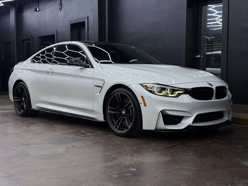 Used 2018 BMW M4 Coupe w/ Executive Package image 11