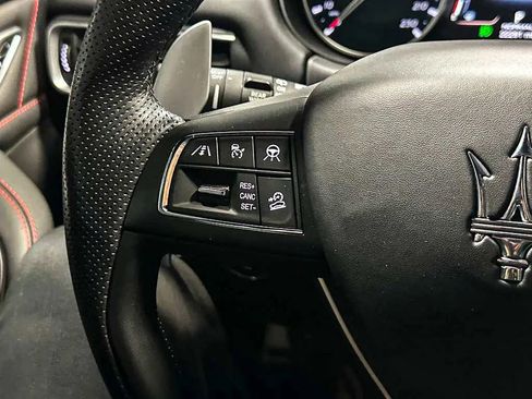 Used 2022 Maserati Levante Modena S AWD/4WD image 31