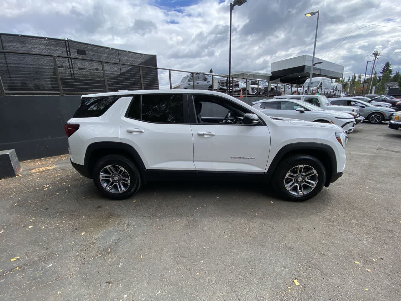 Used 2026 GMC Terrain Elevation AWD/4WD image 7