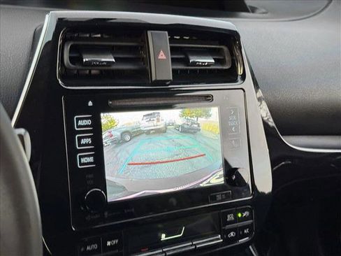 Used 2016 Toyota Prius Three image 13