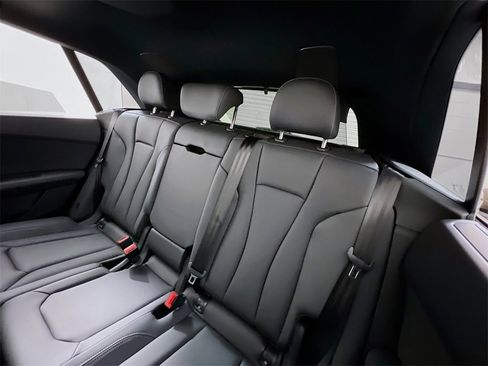 New 2026 Audi Q8 Premium Plus image 22