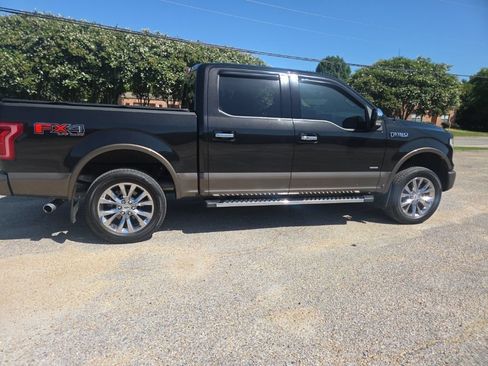 Used 2015 Ford F150 Lariat w/ Equipment Group 502A Luxury AWD/4WD image 12