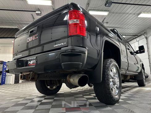 Used 2015 GMC Sierra 2500 Denali w/ Duramax Plus Package image 19