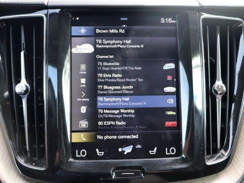 Used 2018 Volvo XC60 T5 Inscription w/ Luxury Seat Package AWD/4WD image 22
