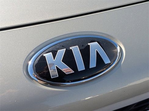 Used 2018 Kia Rio S image 13