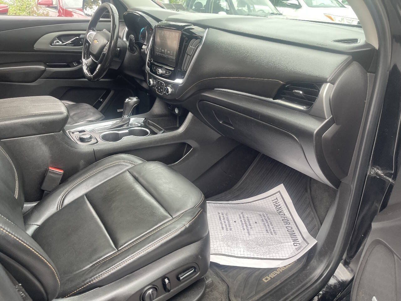 Used 2019 Chevrolet Traverse LT w/ LT Premium Package AWD/4WD image 33