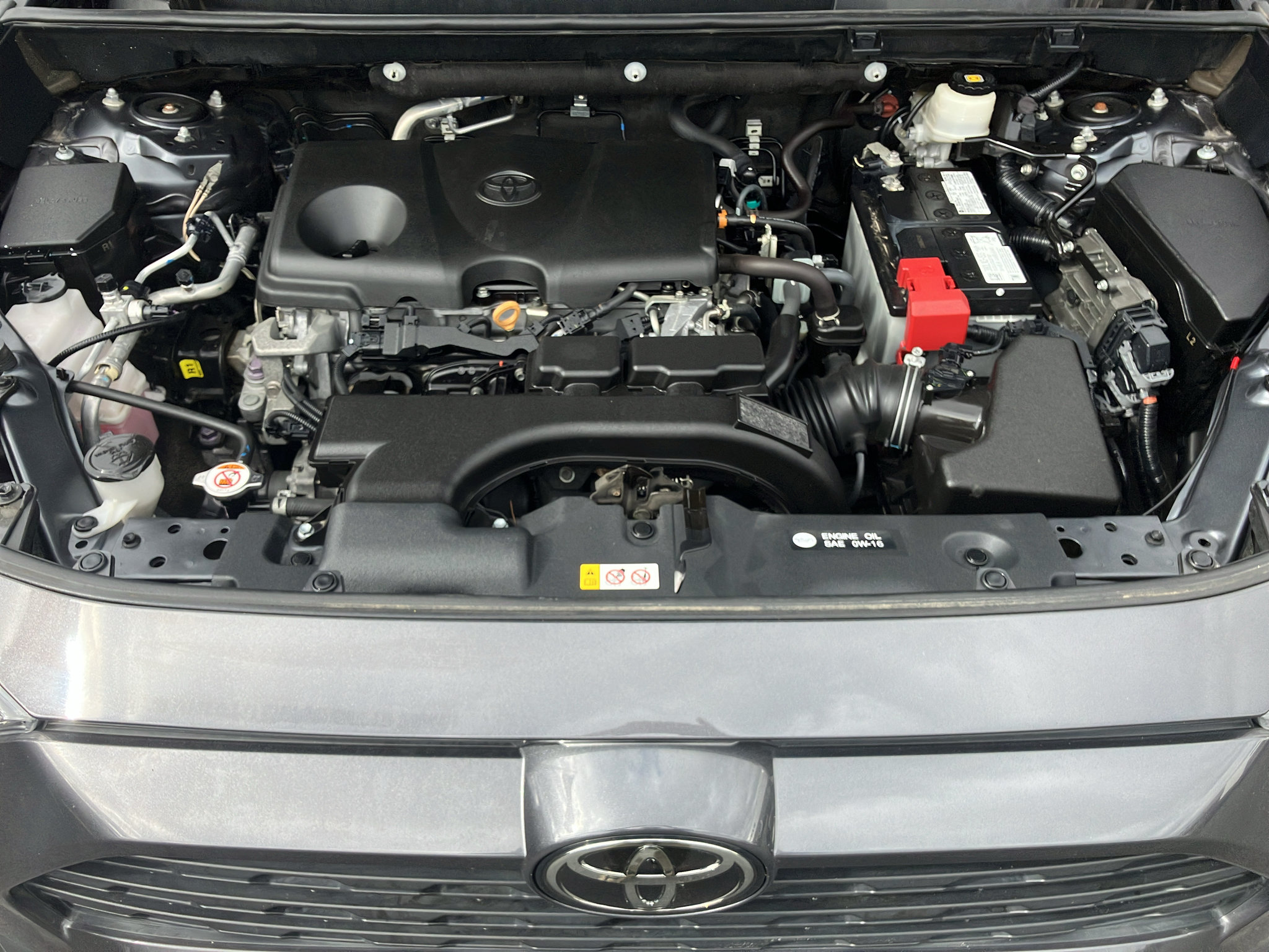 Used 2021 Toyota RAV4 LE AWD/4WD image 34