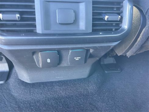 Used 2023 Ford F150 XLT w/ Equipment Group 302A High image 17