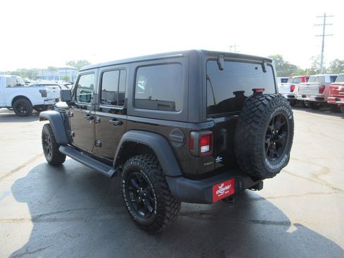 Used 2021 Jeep Wrangler Unlimited Sport AWD/4WD image 8