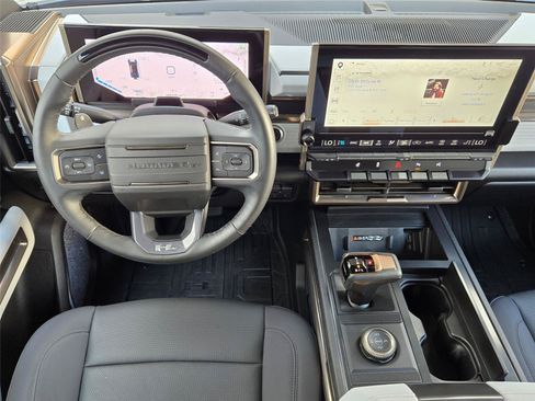 Used 2025 GMC Hummer EV 3X AWD/4WD image 14