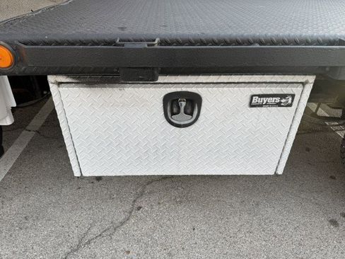 Used 2017 Ford F550 4x4 Regular Cab Super Duty image 13