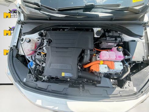 Used 2020 Hyundai Ioniq SE FWD image 31