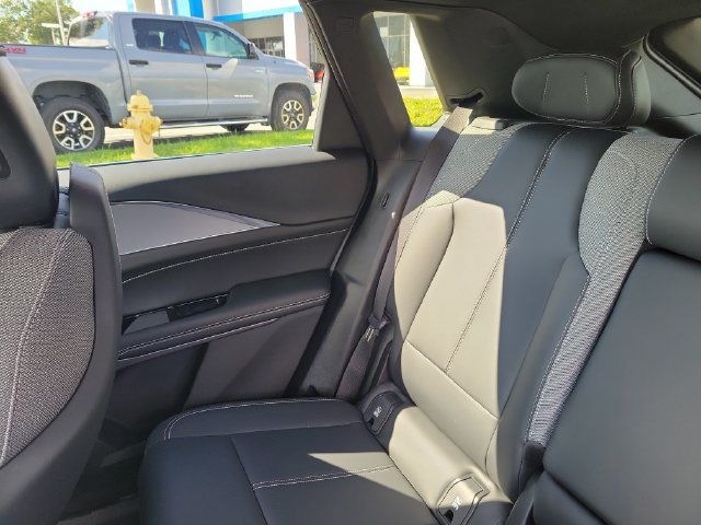 Certified 2024 Cadillac Lyriq Tech AWD/4WD image 15