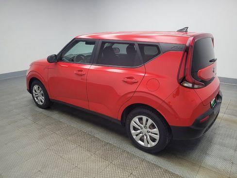 Used 2020 Kia Soul LX image 3