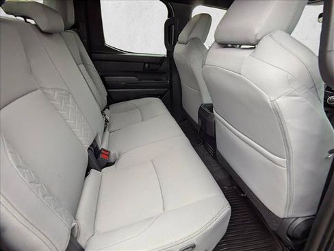 Used 2025 Toyota Tacoma SR5 AWD/4WD image 19