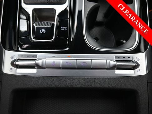 Used 2023 Kia Carnival SX Prestige image 33