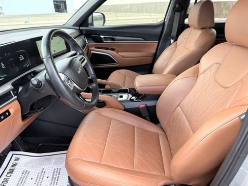 Used 2024 Kia Telluride EX X-Line AWD/4WD image 15