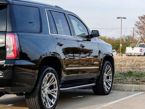 Used 2019 GMC Yukon Denali w/ Open Road Package image 12