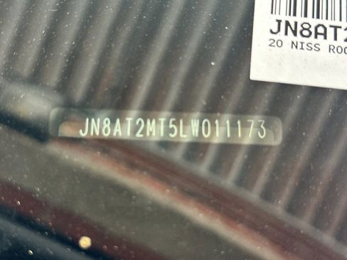 Used 2020 Nissan Rogue SV FWD image 37
