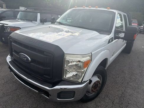 Used 2016 Ford F350 XL w/ Power Equipment Group RWD image 3