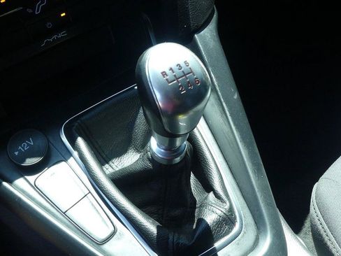 Used 2018 Ford Focus ST FWD image 26