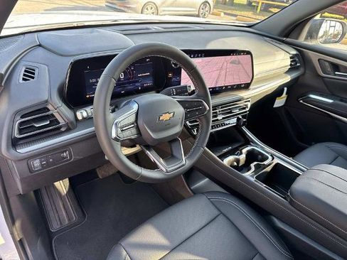 New 2026 Chevrolet Traverse LT w/ Driver Confidence Package image 12