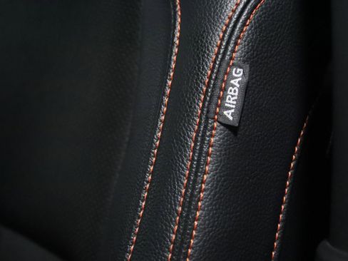 Used 2024 Nissan Titan PRO-4X w/ Pro-4x Convenience Package image 16