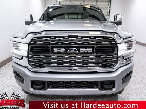 Used 2024 RAM 2500 Limited AWD/4WD image 7
