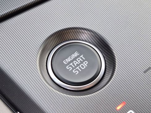 New 2026 Kia Sportage EX w/ EX Panoramic Sunroof Package image 24