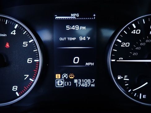 Used 2025 Subaru Forester Premium AWD/4WD image 26