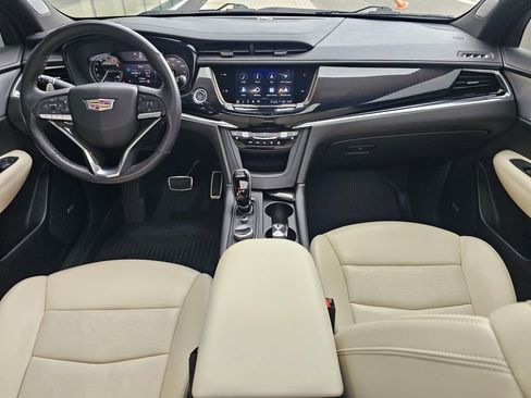 Used 2023 Cadillac XT6 Sport image 20