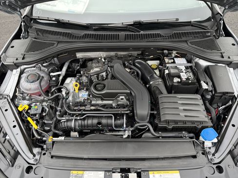 New 2026 Volkswagen Jetta SE image 10