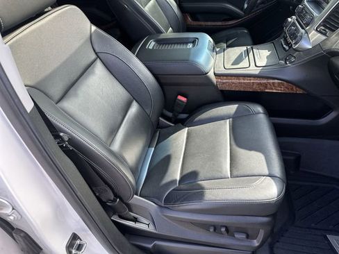 Used 2018 Chevrolet Tahoe Premier AWD/4WD image 29