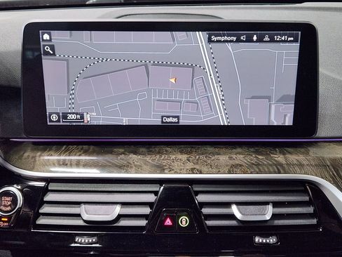 Used 2023 BMW 530i w/ Premium Package image 35