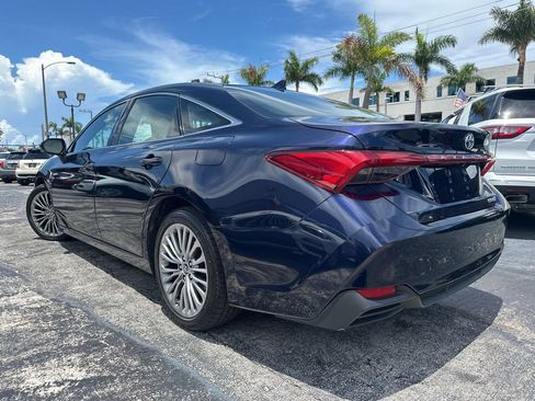 Used 2021 Toyota Avalon Limited w/ Advanced Safety Package FWD image 4